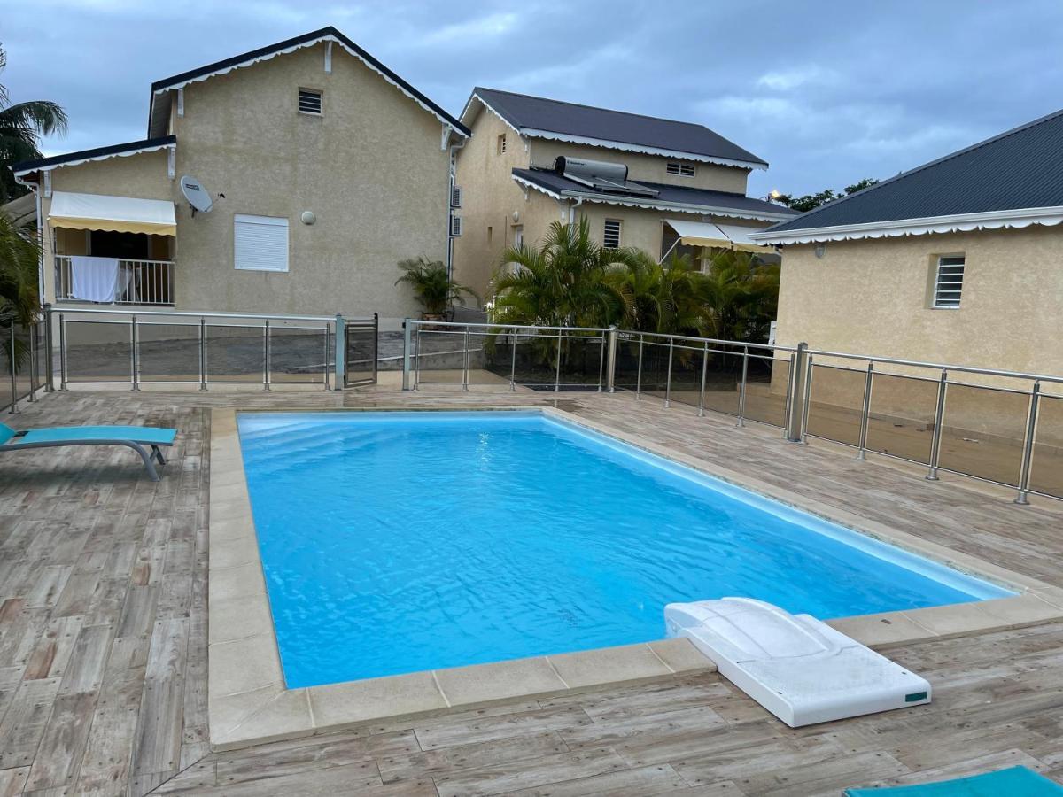 Les Villas Sarah Le Moule Ngoại thất bức ảnh